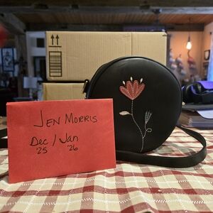 Portland Leather *RARE* Small Circle-Blossom